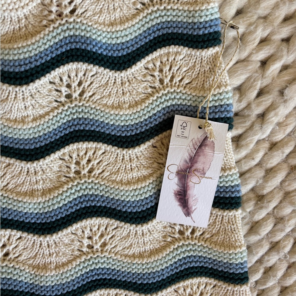Summer Knit Top - Picture 4 of 4